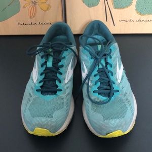 Brooks Launch 🚀 6